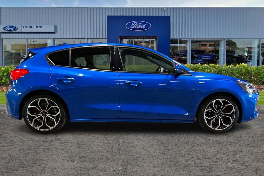 Ford Focus Photo autoimg-33ecae1cc221f4943410d7075b89873c7b7ce305.jpg