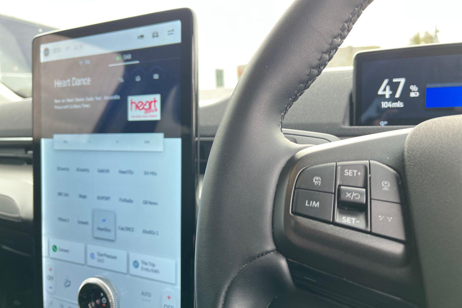 Ford MUSTANG MACH-E Photo 28