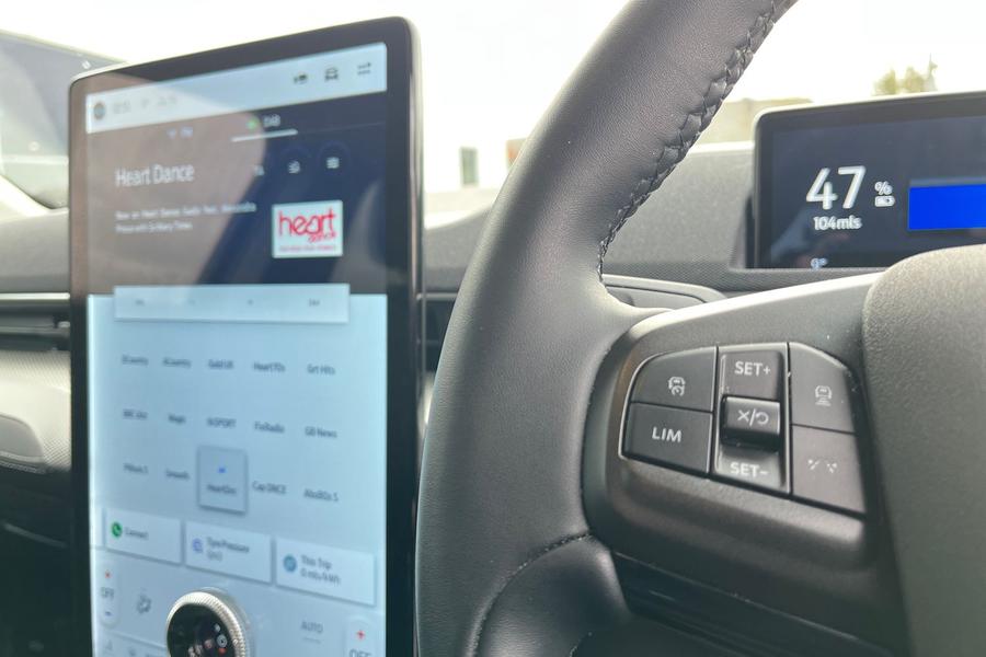 Ford MUSTANG MACH-E Photo autoimg-33edb4fc06e8236298ec8ed484bd9d69cf772df4.jpg