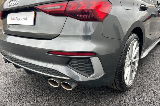 AUDI S3 Photo 28