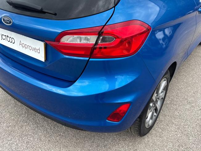 FORD Fiesta Photo 18