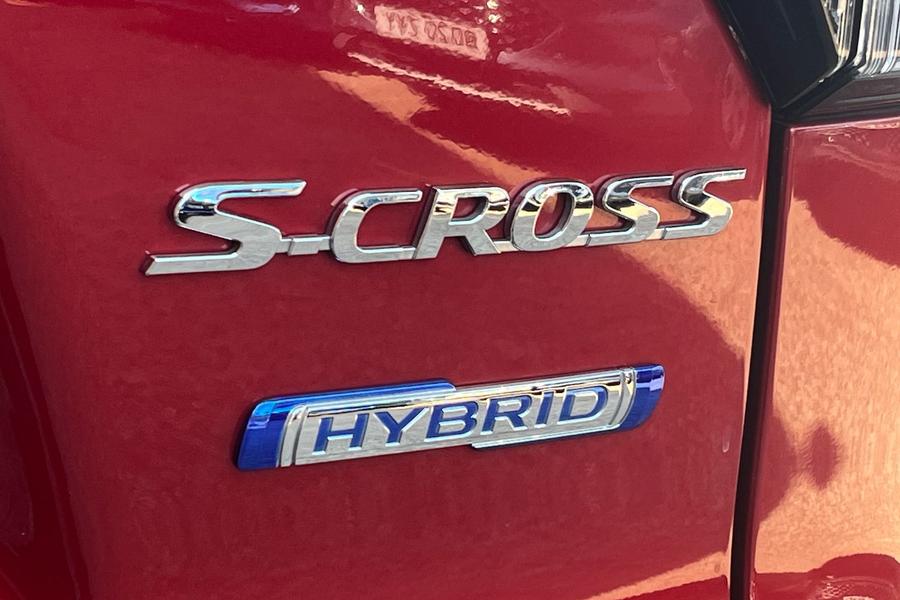 Suzuki S-Cross Photo autoimg-33ef733c038768c36d93a0827dc1fc2f0c527701.jpg