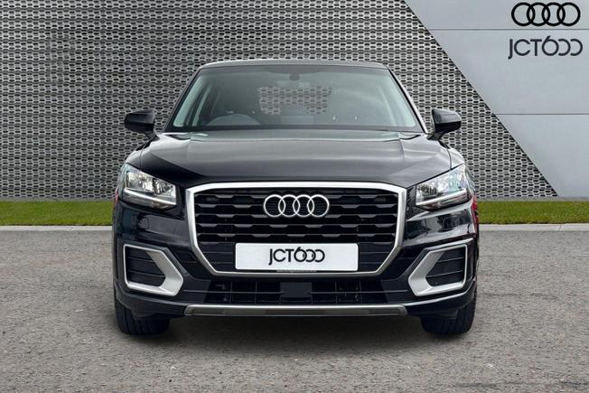 AUDI Q2 Photo 8