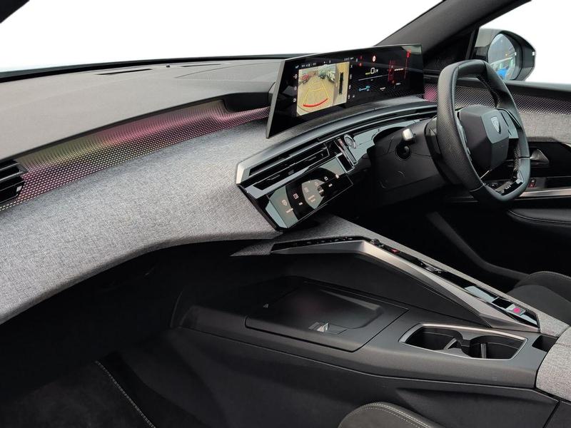 Used Peugeot E-3008 NV24VOB 16