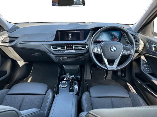 BMW 1 Series Photo autoimg-33fabbb67f37b07800a16d4f7b3ec89bbdbea2fd.jpg