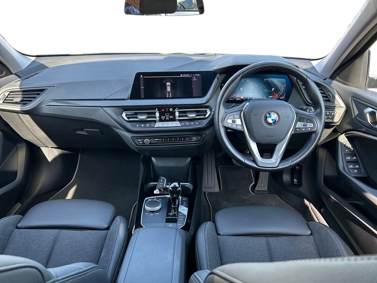 BMW 1 Series Photo 8