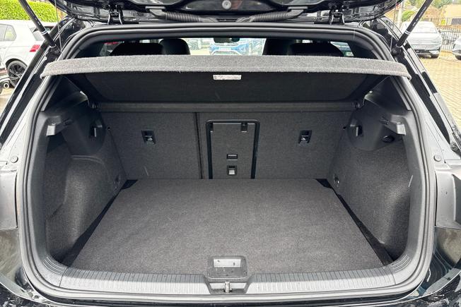 VOLKSWAGEN Golf Photo 12