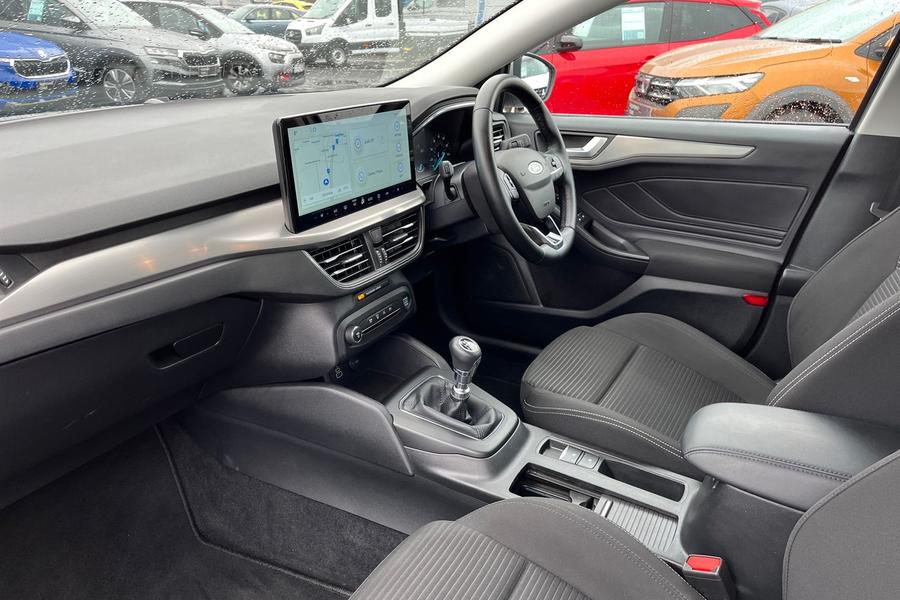 Ford FOCUS Photo autoimg-33fd105de40115092949bee815521339f243a9e2.jpg