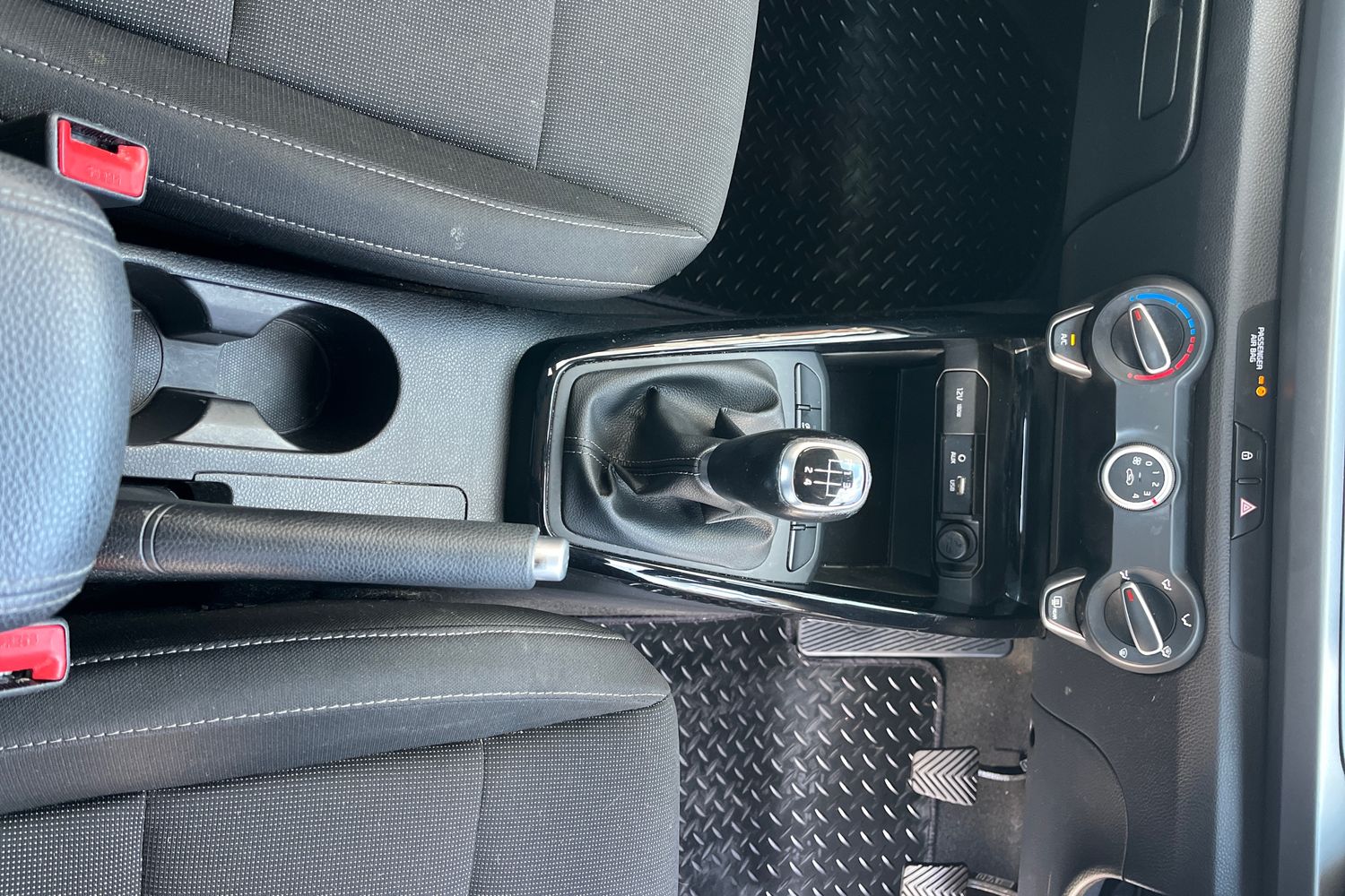 Kia Rio Photo 29