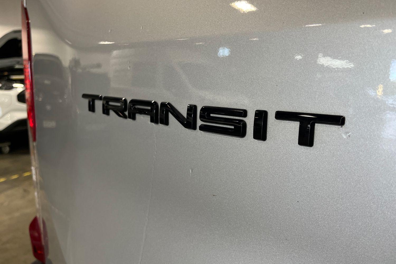 Ford TRANSIT Photo 19