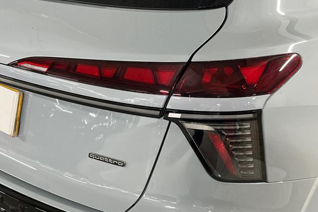 AUDI Q3 Photo 18