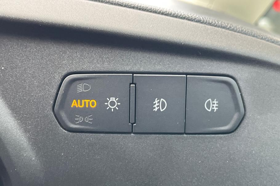 Used FORD TRANSIT CONNECT FM25NRJ 22