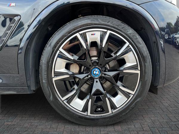 BMW iX3 Photo autoimg-3412bd239cf1421129ac3195072c3a73039041d3.jpg