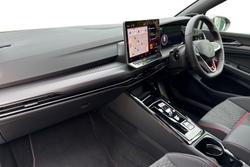 VOLKSWAGEN Golf Photo 2