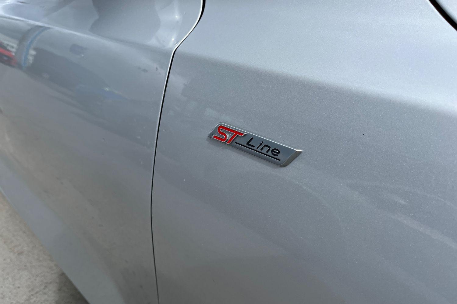 Ford FOCUS Photo 26