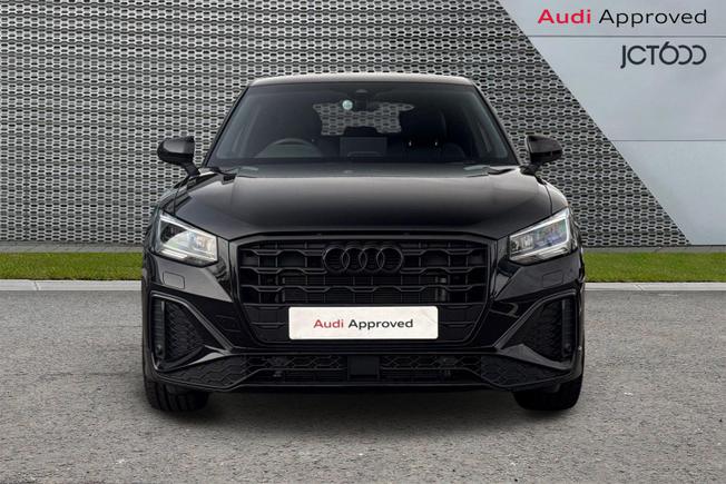 Audi Q2 Photo 8