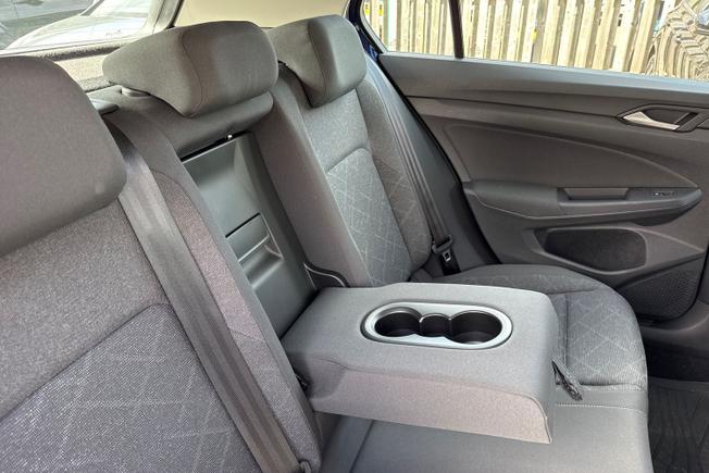 Volkswagen Golf Photo 32