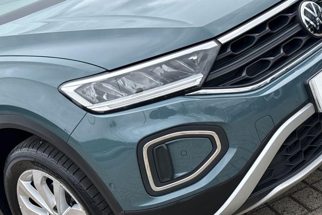 Volkswagen T-Roc Photo 19