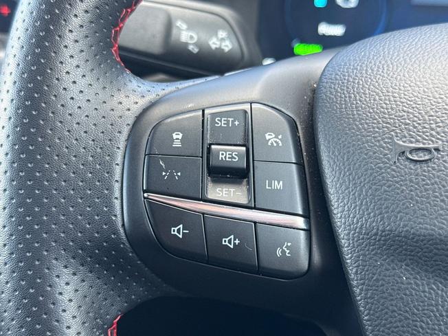 FORD Kuga Photo 16
