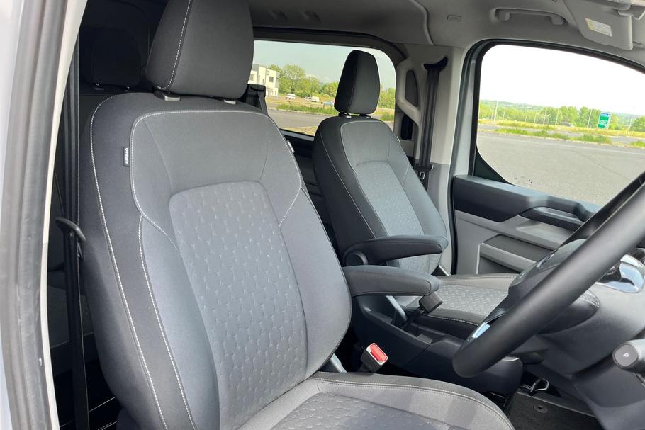 Used Ford TRANSIT CUSTOM XRZ5111 21