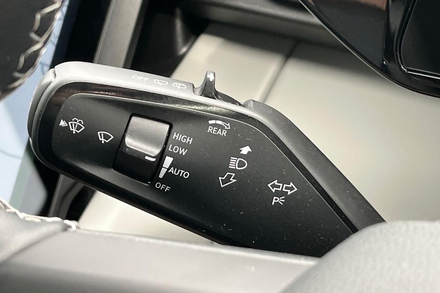 Ford Explorer Photo autoimg-3428323e6fc4919d6abe0d80632d5ac0cc8ba260.jpg