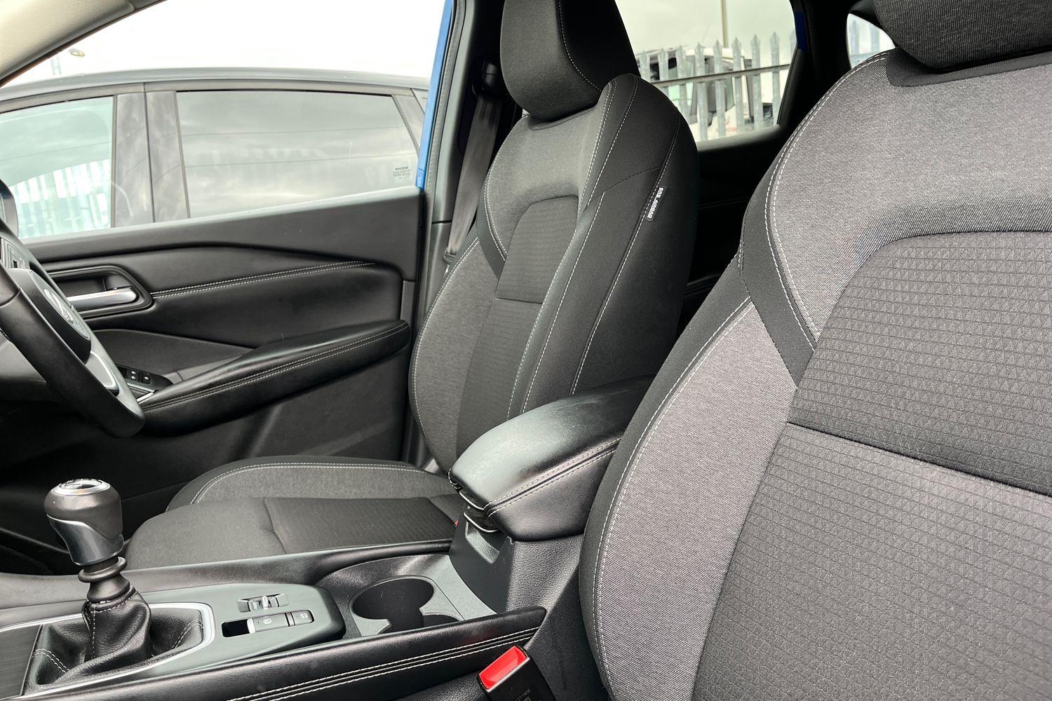 Nissan QASHQAI Photo 18