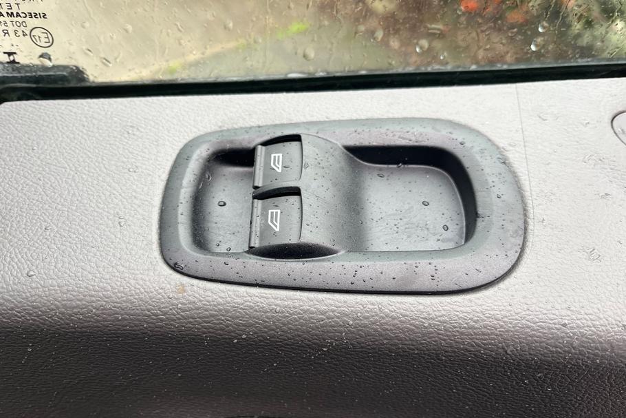 Used Ford E-TRANSIT YC75LVV 22