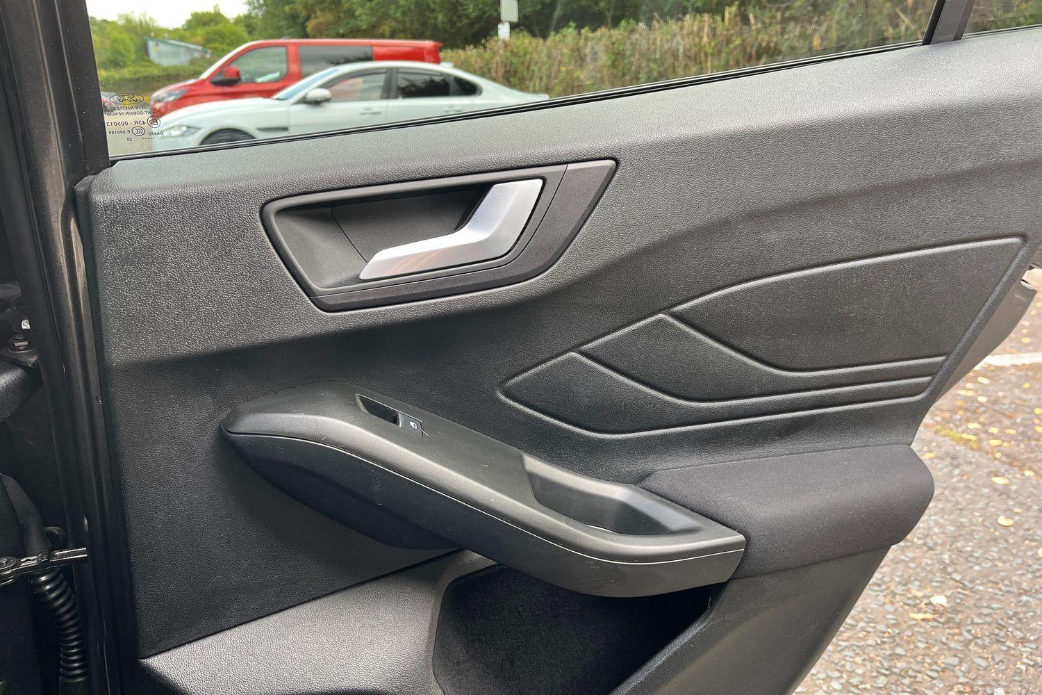 Ford Focus Photo 24