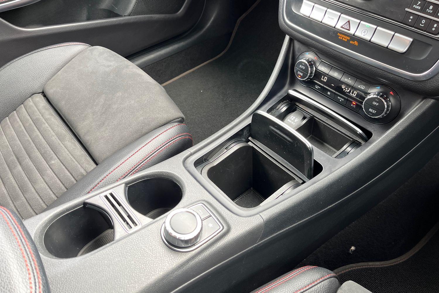 Mercedes-Benz CLA Photo 27