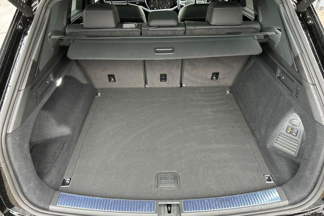 VOLKSWAGEN Touareg Photo 12