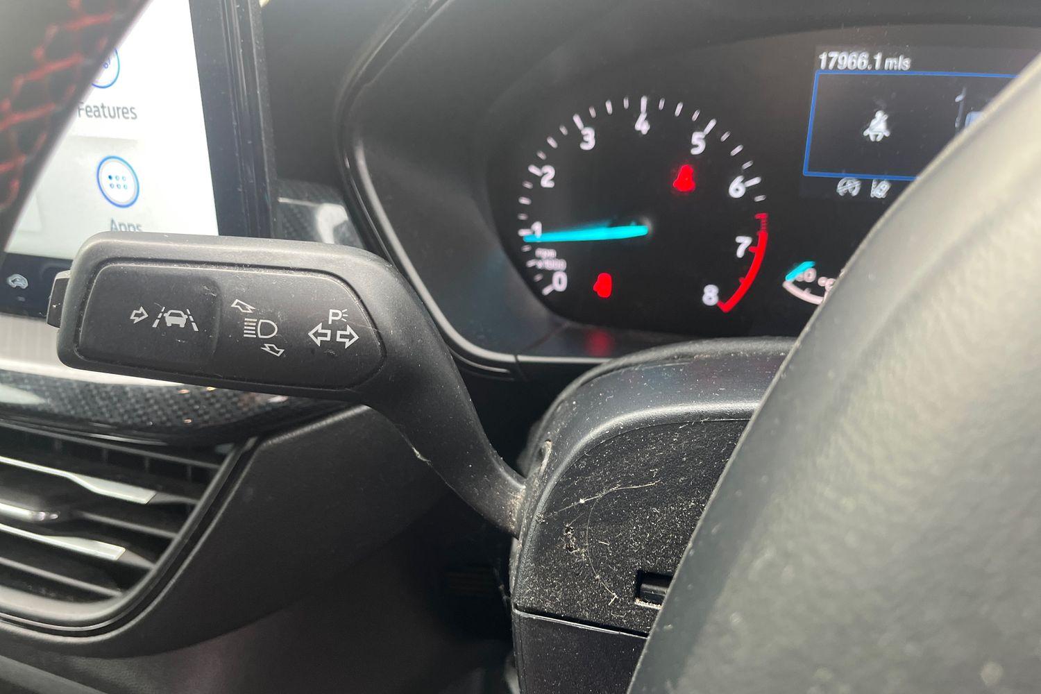 Ford FOCUS Photo 13