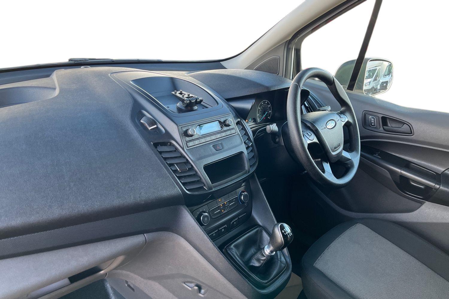 Ford TRANSIT CONNECT Photo 3