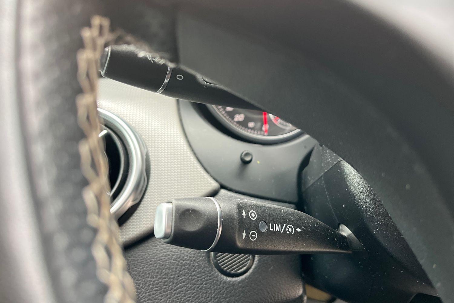 Mercedes-Benz GLA Photo 28