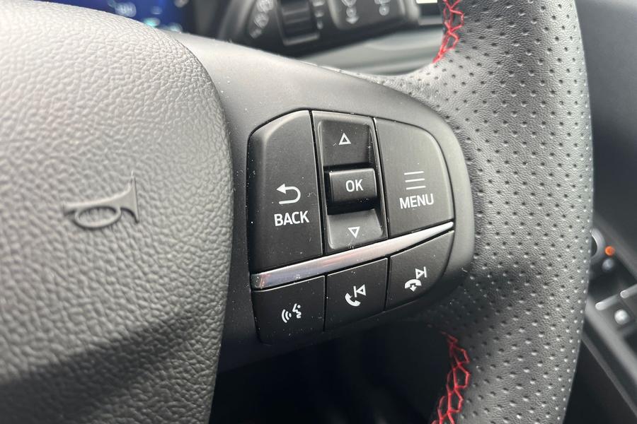 Ford KUGA Photo autoimg-34414dab125d9cb6ccab97656d88374df6135d4a.jpg