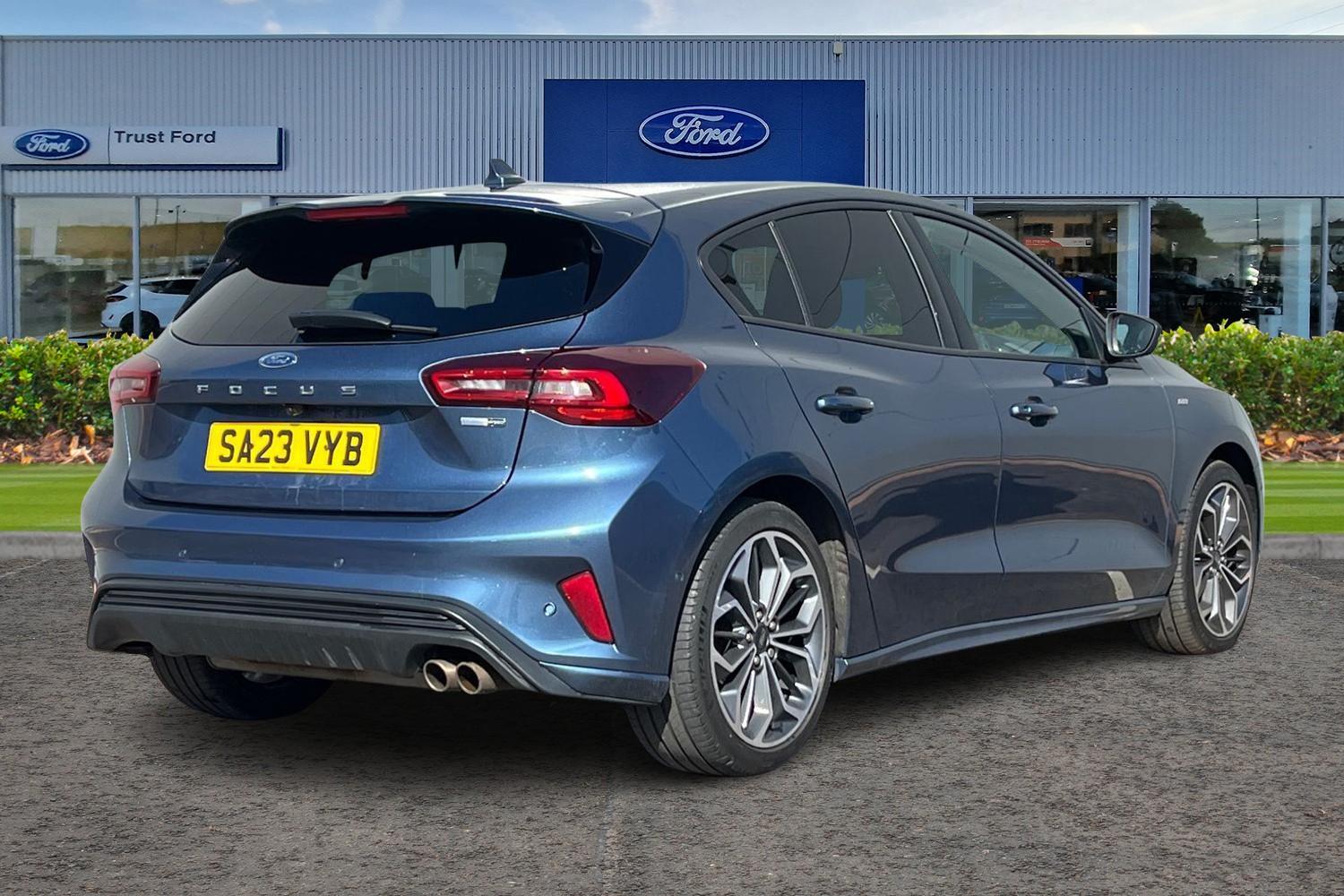 Ford FOCUS Photo 3