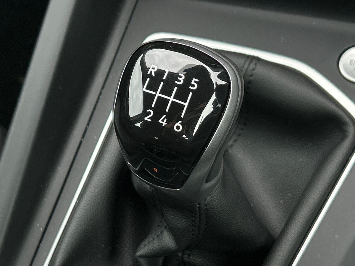 Volkswagen Golf Photo autoimg-344848c47b776534616407ebd3e559c4af2bdccf.jpg