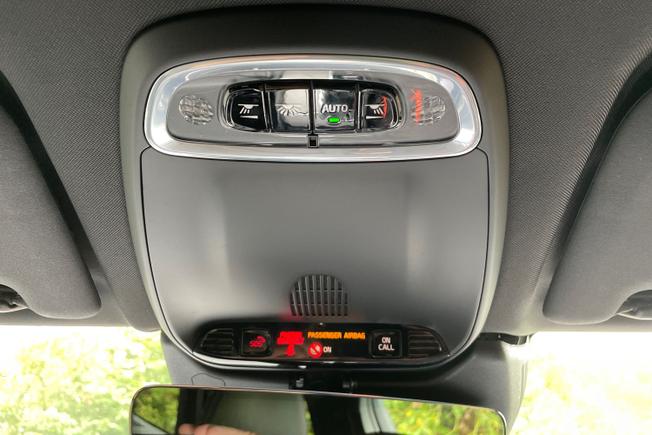 VOLVO XC60 Photo 31