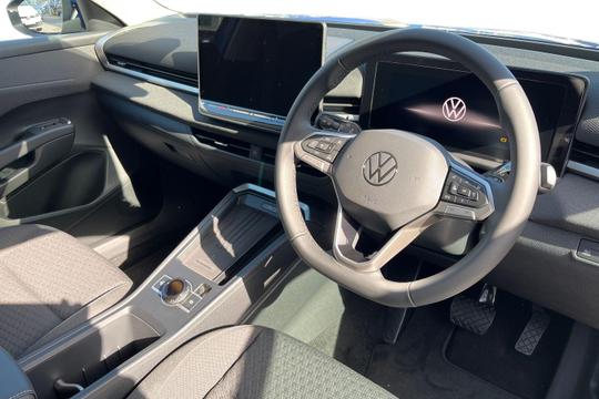 Volkswagen T-roc Photo autoimg-34533550097517af53342dd7b4991c8952121801.jpg