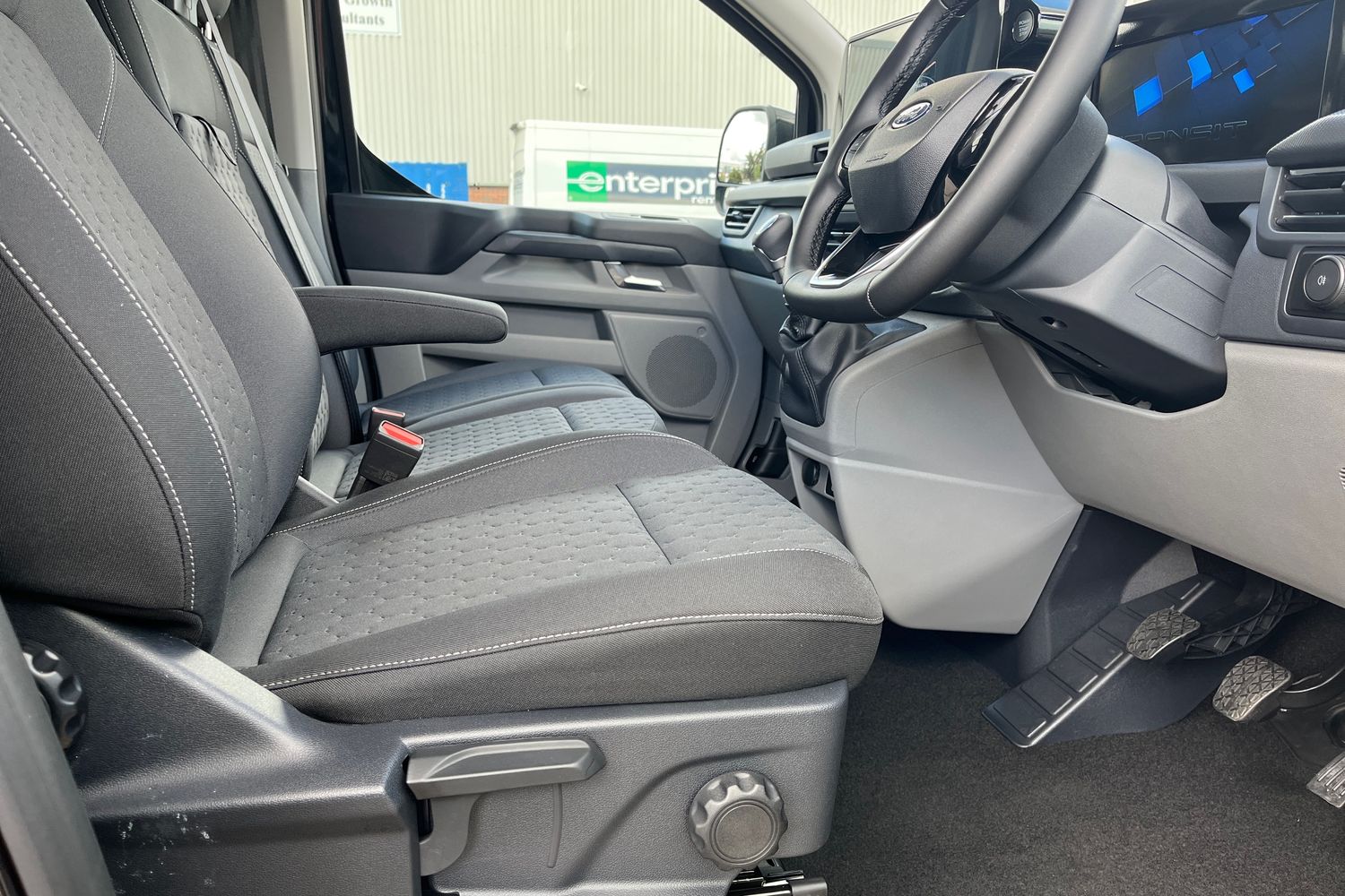 Ford TRANSIT CUSTOM Photo 31