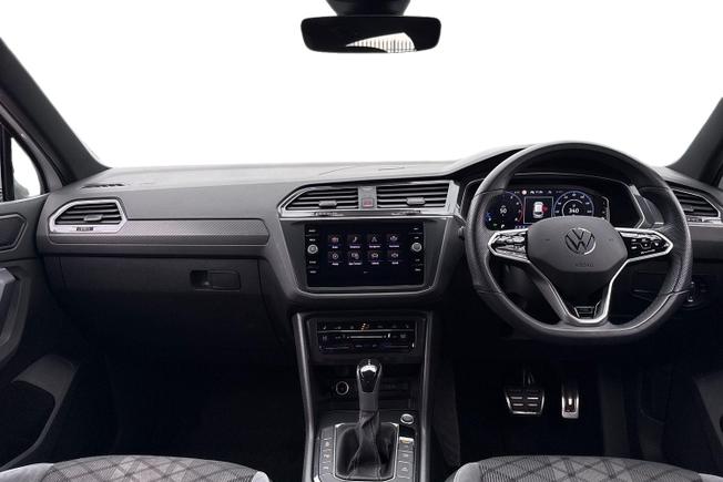 VOLKSWAGEN Tiguan Photo 10