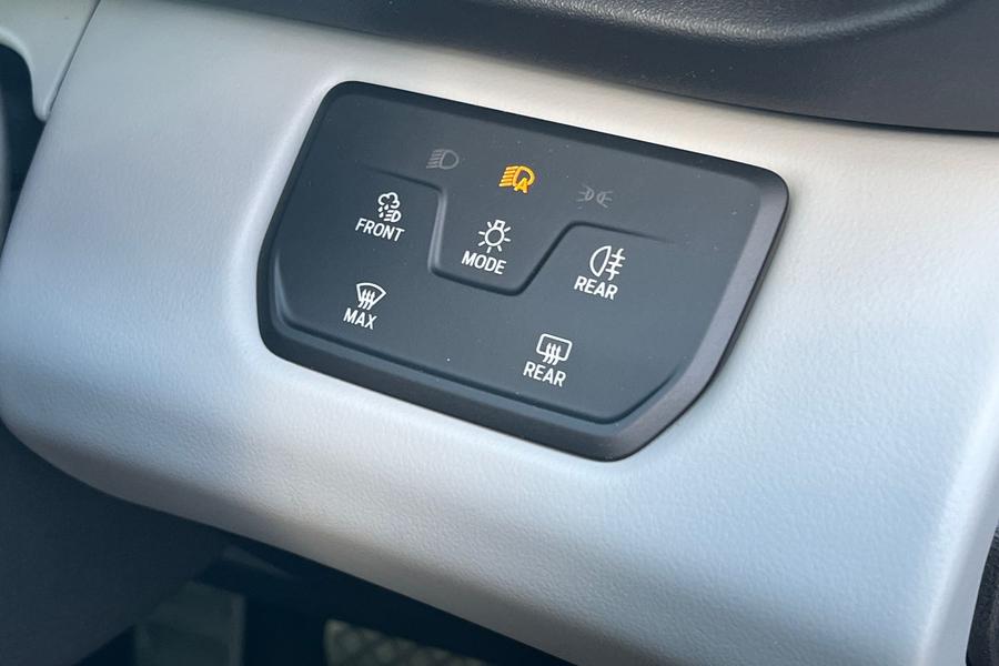 Ford Explorer Photo autoimg-3459ff78808ea884c9f276109282f06454506f20.jpg