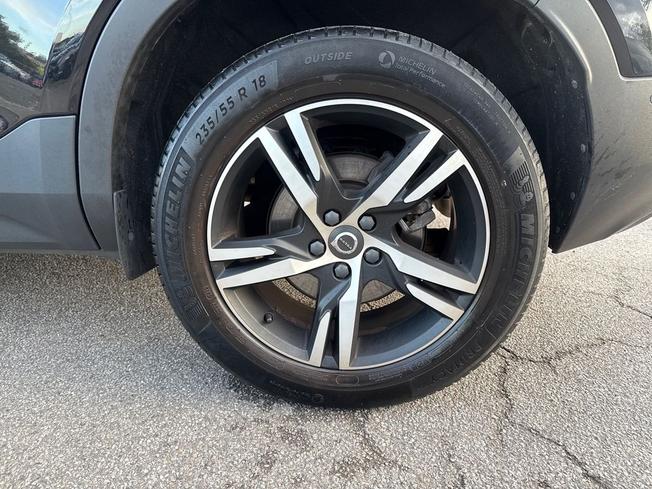 VOLVO Xc40 Photo 22