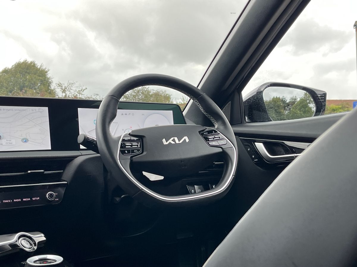 Kia EV6 Photo 14