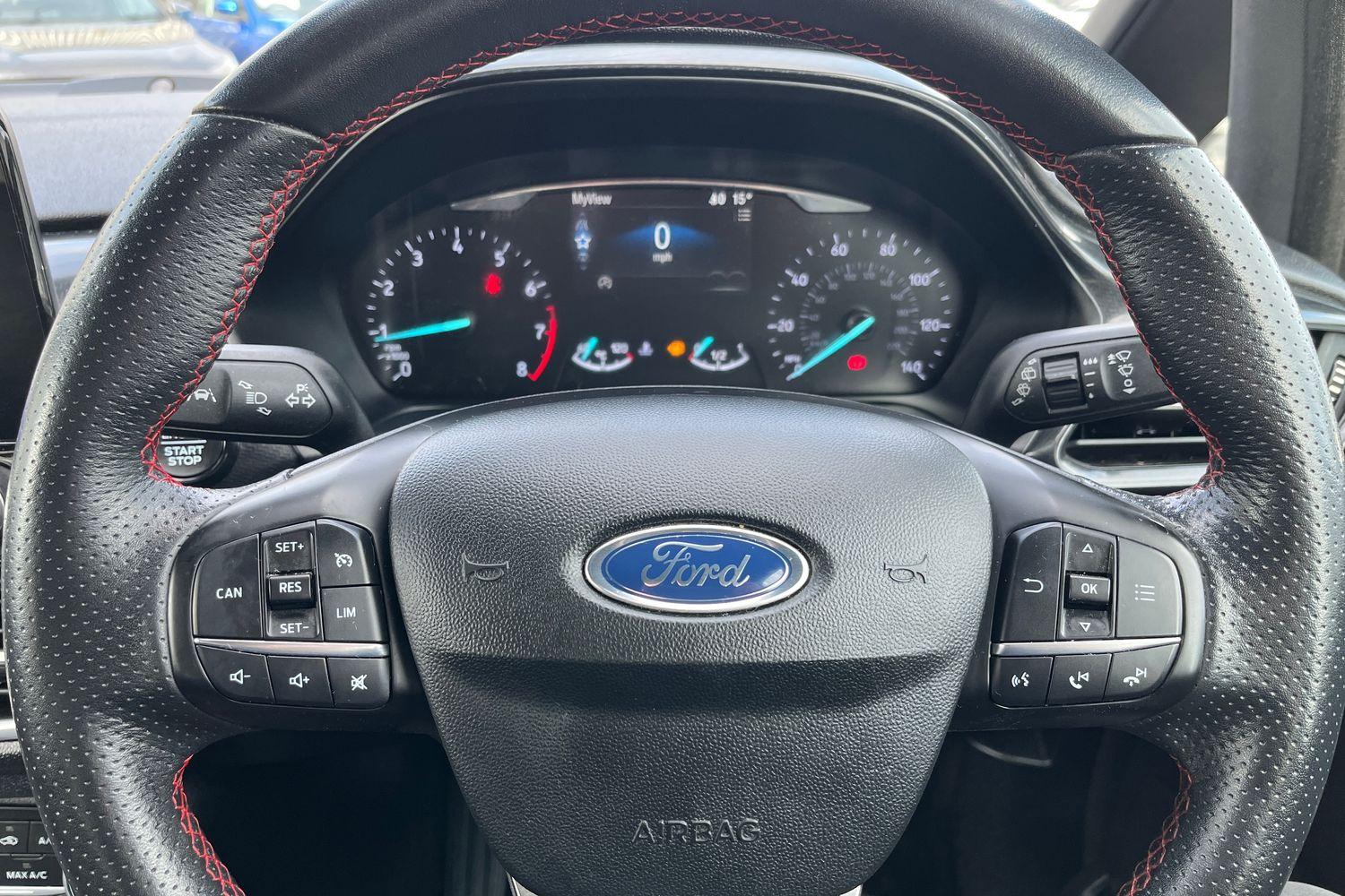 Ford FIESTA Photo 11