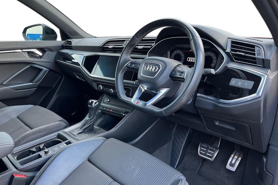 Audi Q3 Photo autoimg-345f172b178870d4deb0bc70195eda0e20001698.jpg