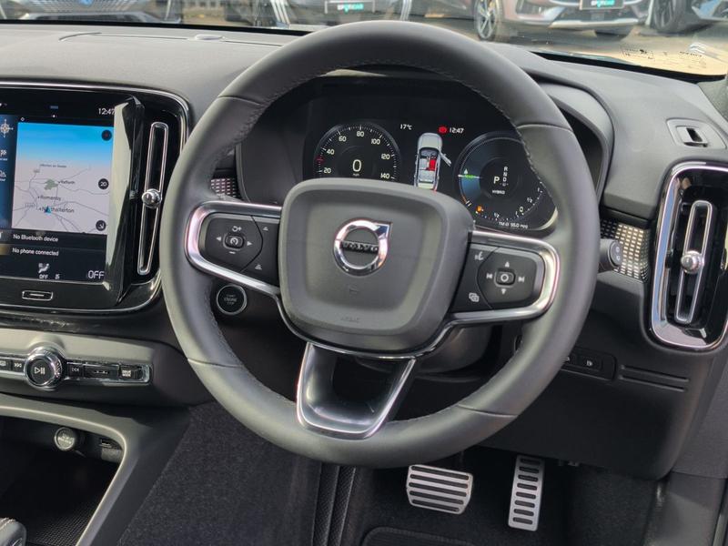 Used Volvo XC40 KN22BFE 32