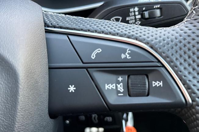 AUDI Q3 Photo 17