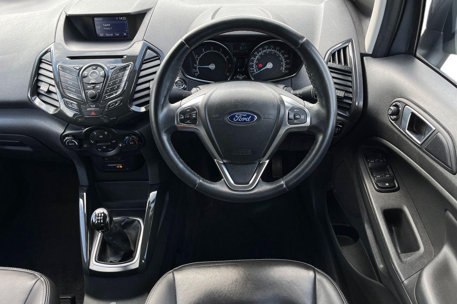 Ford EcoSport Photo 10