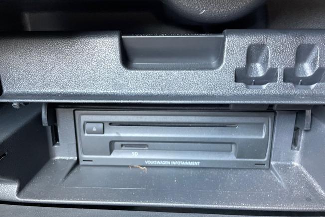 VOLKSWAGEN Polo Photo 27