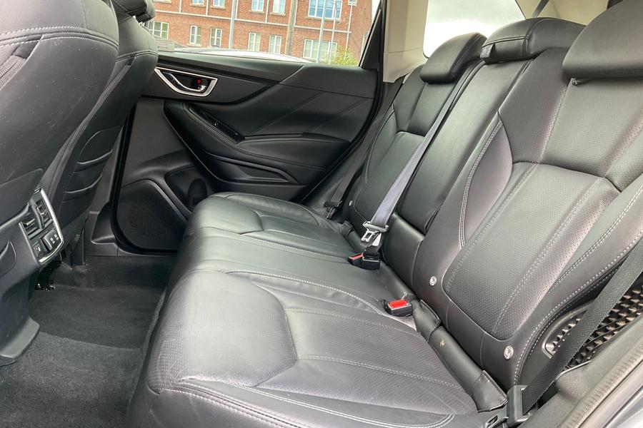 Subaru FORESTER Photo autoimg-346c1d933b5b8a3696c4dc2ff0b105f33f1eec86.jpg